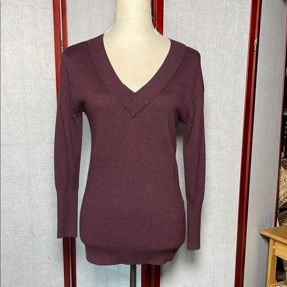 White House Black Market Elegant Plum Colored V-Neck Sweater (Size: XXS) - Picture 14 of 14